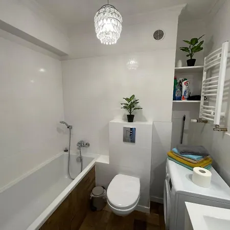 Apartamento Sweet Apartment-free Parking-posciel Hotelowa